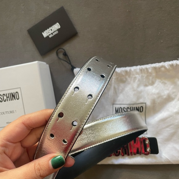 Moschino Couture - Picture 2 of 3